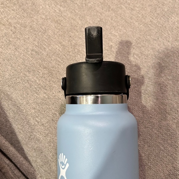Hydro Flask 40 oz Reusable Waterbottle - Picture 5 of 6